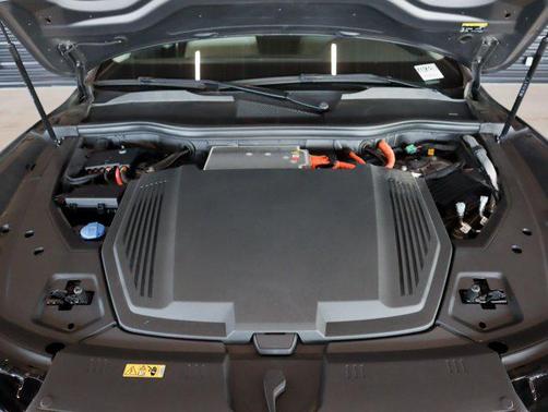 2022 Audi e-tron Premium