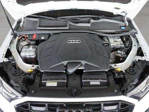 2021 Audi Q7 55 Premium Plus