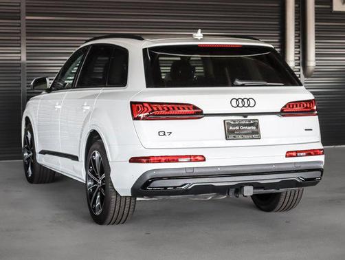 2021 Audi Q7 55 Premium Plus