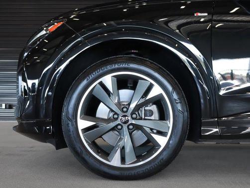 2024 Audi Q4 e-tron Premium Plus 55 quattro