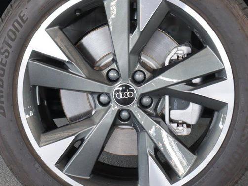 2024 Audi Q4 e-tron Premium Plus 55 quattro