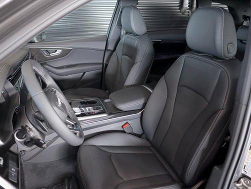 2026 Audi Q7 45 Premium