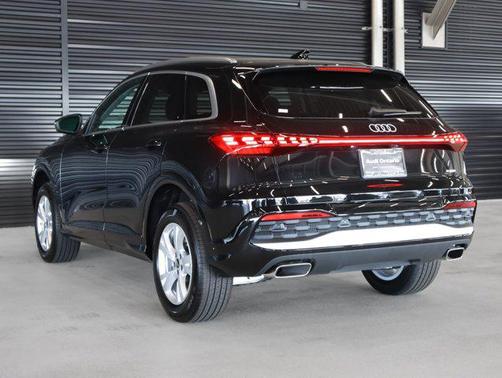 2025 Audi Q5 Premium