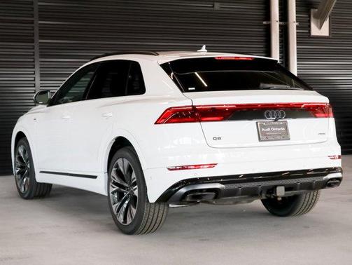 2025 Audi Q8 55 Prestige
