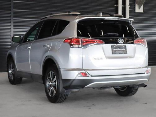 2016 Toyota RAV4 SE