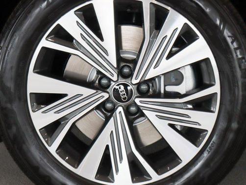 2025 Audi Q4 e-tron Premium 45 RWD