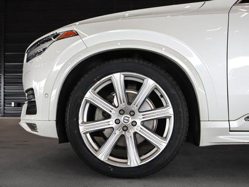 2019 Volvo XC90 T6 Inscription