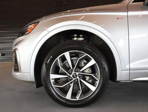 2022 Audi Q5 45 S line Premium Plus