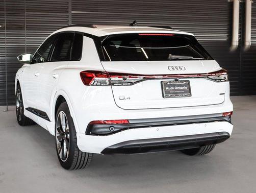 2024 Audi Q4 e-tron Premium Plus 55 quattro
