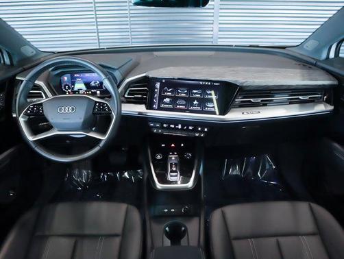 2024 Audi Q4 e-tron Premium Plus 55 quattro