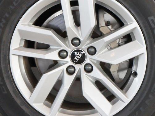 2022 Audi Q5 45 S line Premium