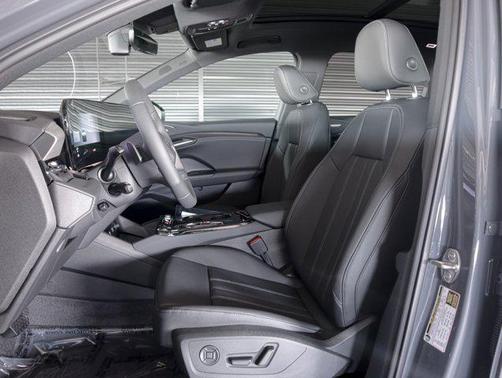 Magnet Gray 2027 Audi Q6 e-tron Premium Plus