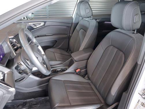 2024 Audi Q4 e-tron Premium Plus 55 quattro