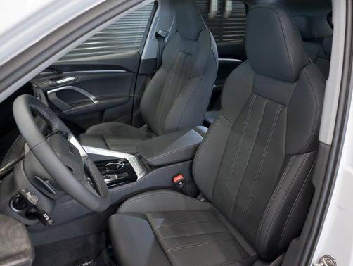 2025 Audi Q5 Premium Plus TFSI quattro S tronic