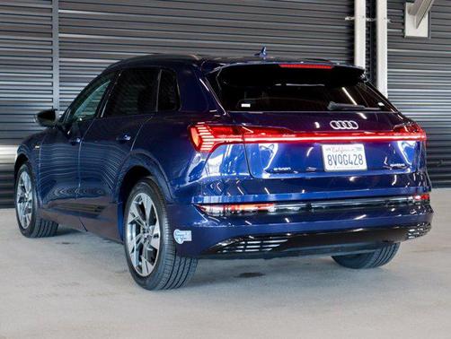 2021 Audi e-tron Premium