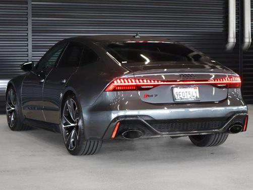 2023 Audi RS 7 4.0T