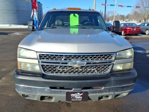 2005 Chevrolet Silverado 2500 LT H/D Crew Cab
