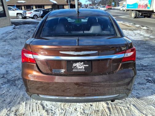 2013 Chrysler 200 Touring
