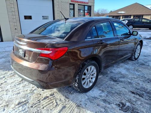 2013 Chrysler 200 Touring