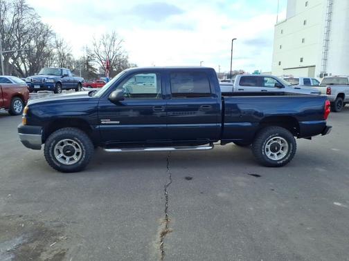 2005 Chevrolet Silverado 2500 LT H/D Crew Cab