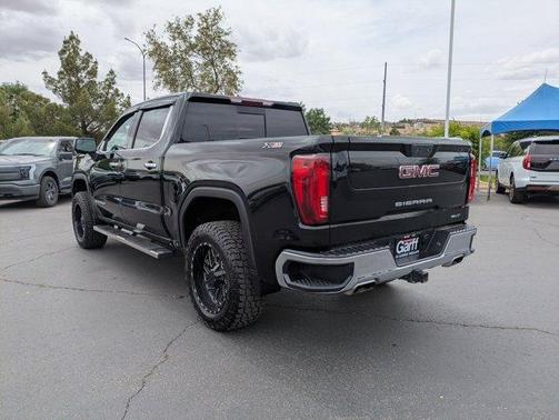 Onyx Black 2021 GMC Sierra 1500 SLT