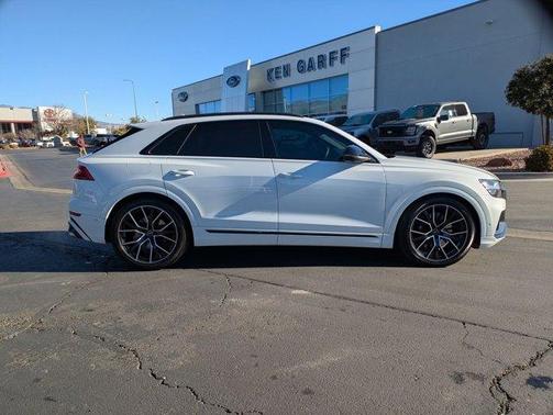 2023 Audi SQ8 4.0T quattro Premium Plus