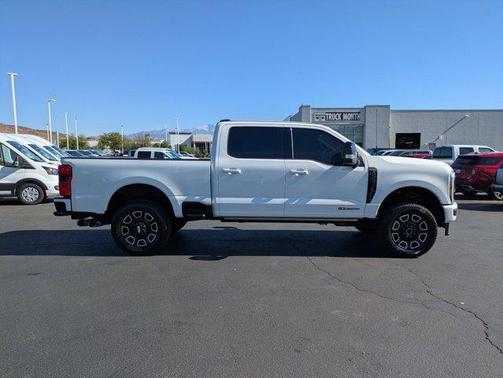 2025 Ford F-350 Platinum