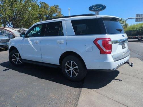 Oxford White 2019 Ford Expedition XLT