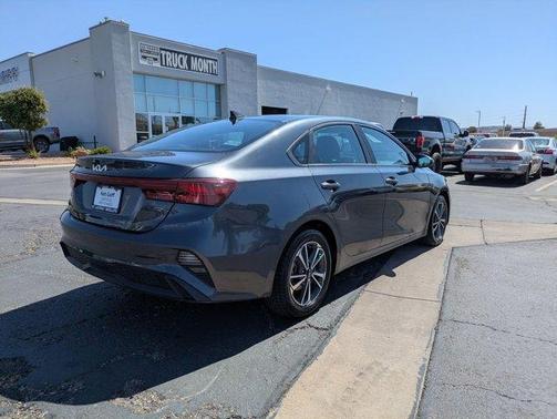 Gravity Gray 2024 Kia Forte LXS