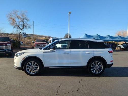 2022 Lincoln Corsair Standard