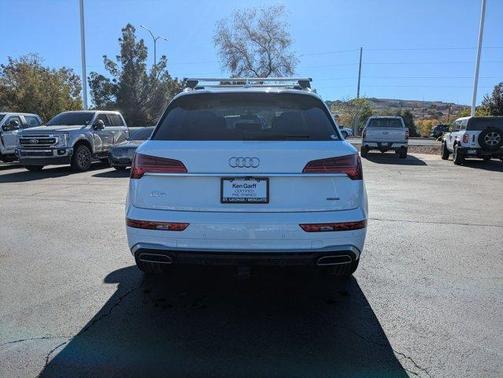 2024 Audi Q5 45 S line quattro Premium