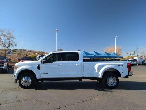 2022 Ford F-450 Lariat
