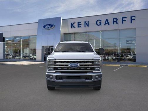 Oxford White 2026 Ford F-350 Lariat Super Duty