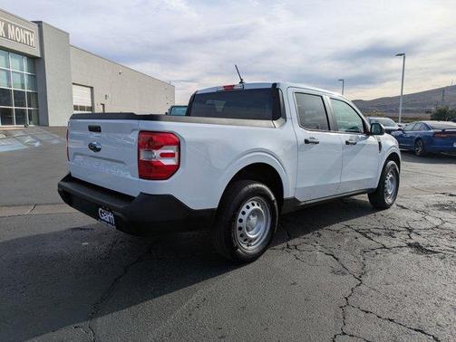 2024 Ford Maverick XL