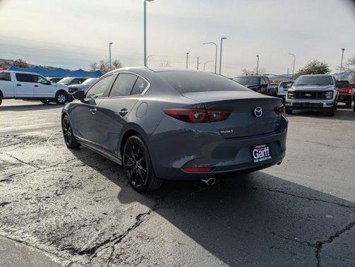 2023 Mazda Mazda3 2.5 S Carbon Edition