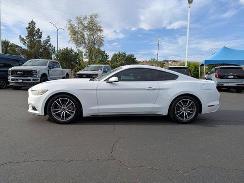 Oxford White 2017 Ford Mustang EcoBoost