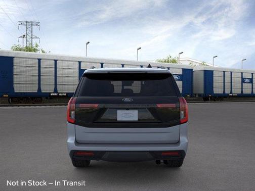 Glacier Gray Metallic 2026 Ford Expedition Tremor