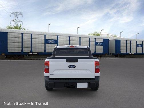 Oxford White 2026 Ford Maverick Lariat