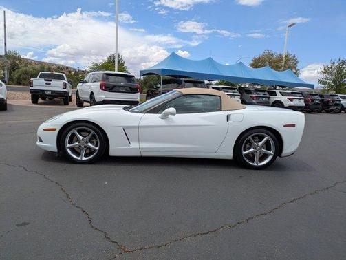 Arctic White 2011 Chevrolet Corvette Base