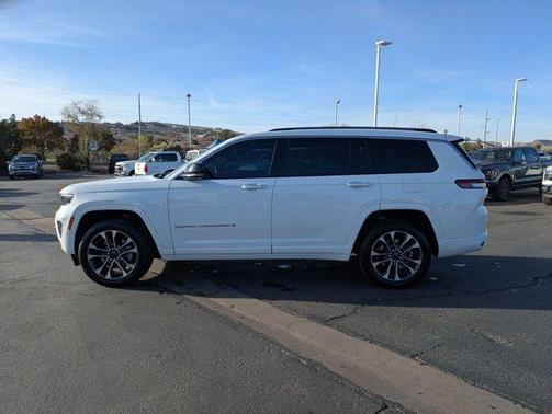2022 Jeep Grand Cherokee L Overland