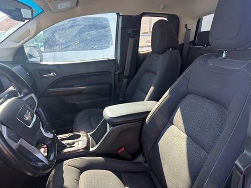 Summit White 2022 GMC Canyon Elevation