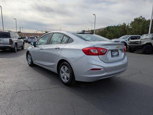 Silver Ice Metallic 2017 Chevrolet Cruze LS