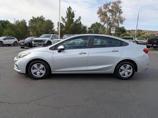 Silver Ice Metallic 2017 Chevrolet Cruze LS