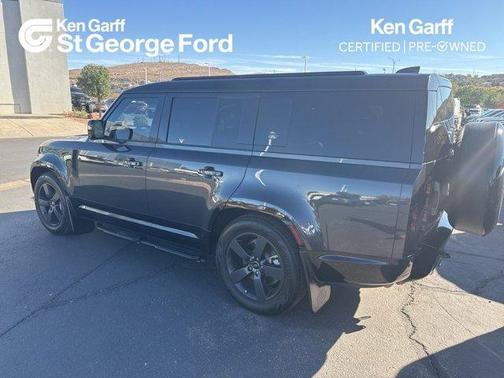 2024 Land Rover Defender P400 X-Dynamic SE