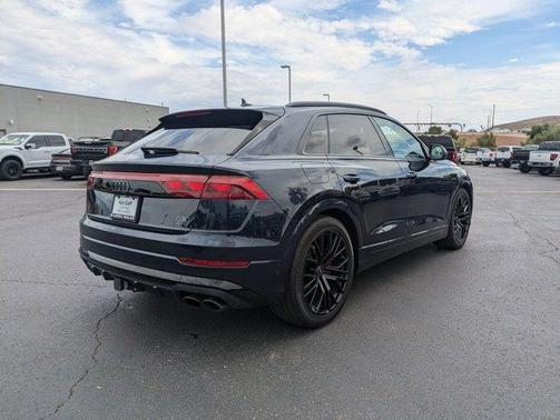 2024 Audi SQ8 4.0T quattro Premium Plus