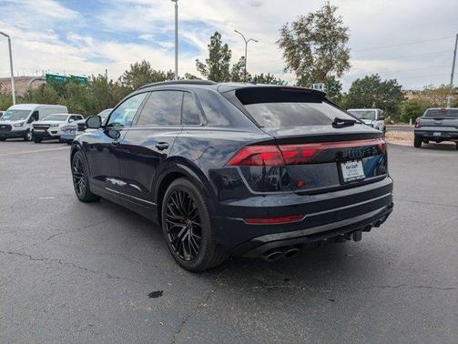 2024 Audi SQ8 4.0T quattro Premium Plus