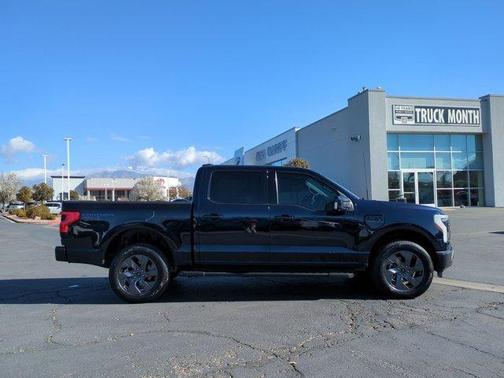 2023 Ford F-150 Lightning LARIAT