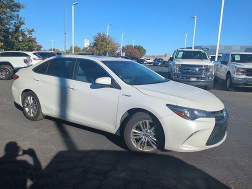2015 Toyota Camry Hybrid SE
