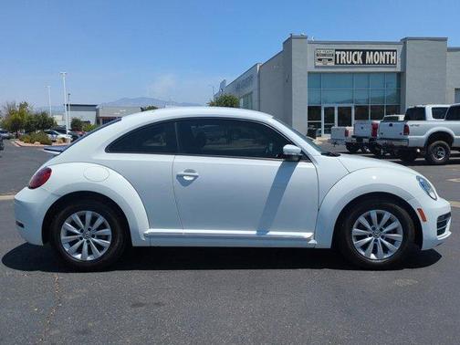 2019 Volkswagen Beetle 2.0T S