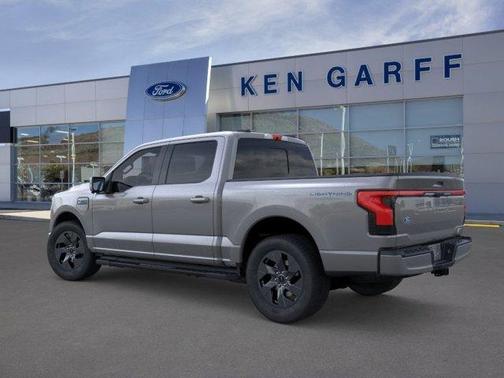 2025 Ford F-150 Lightning LARIAT